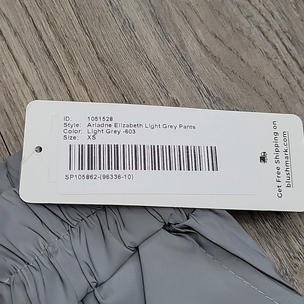 Pants - Picture 3 of 4